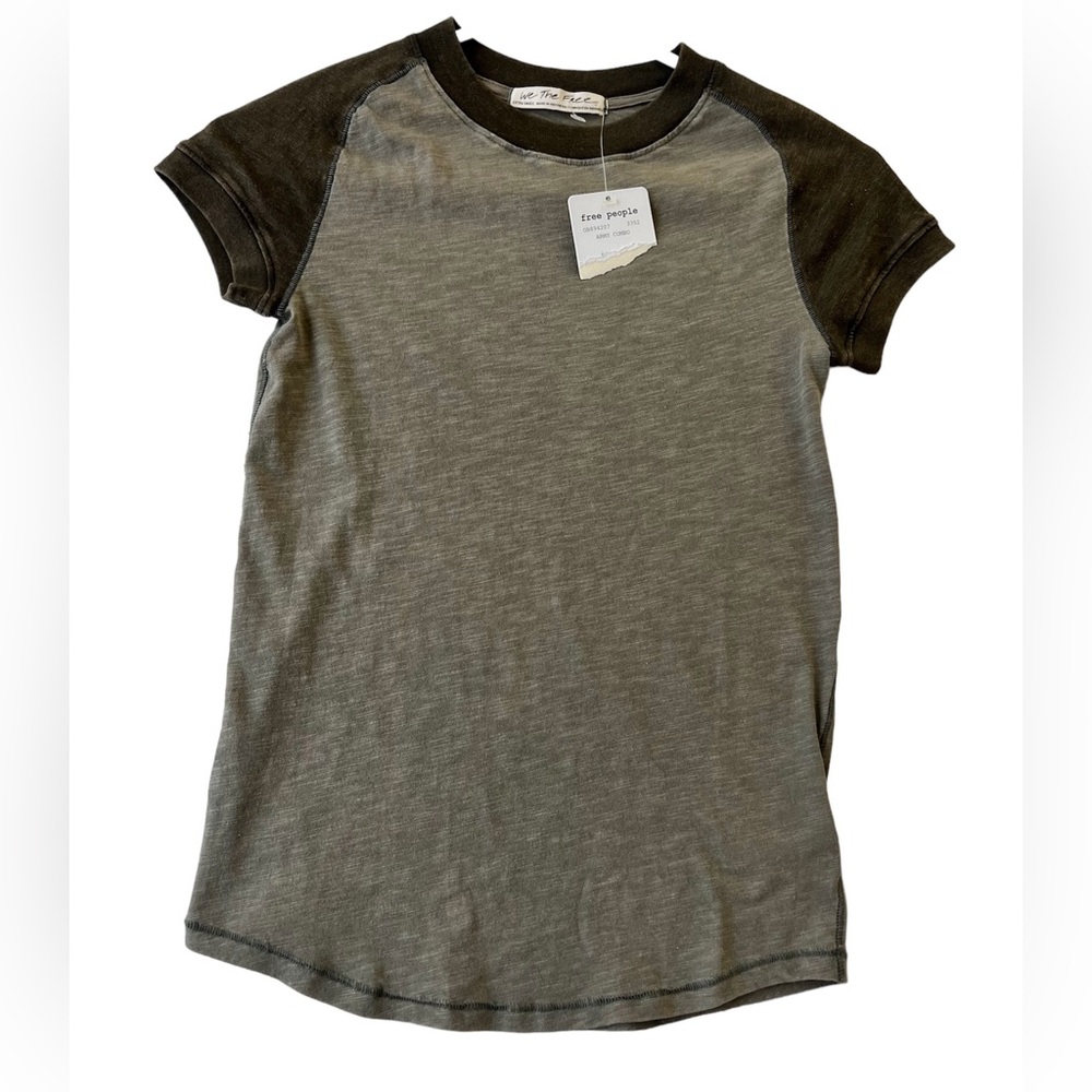 Free People  Tshirt size XS